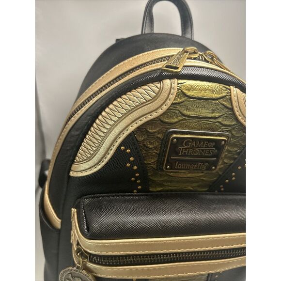 Loungefly Game Of Thrones Queen Cersei Armor Mini Backpack Limited Edition NWT - Picture 15 of 16